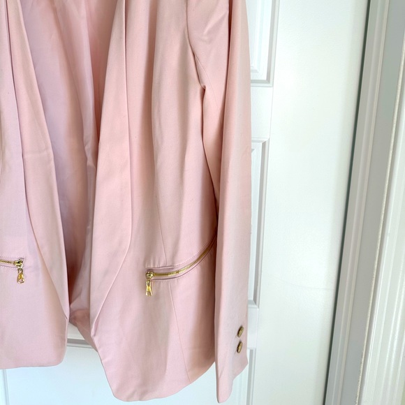 Soft Pink Blazer with Gold Embellishments - Picture 5 of 12
